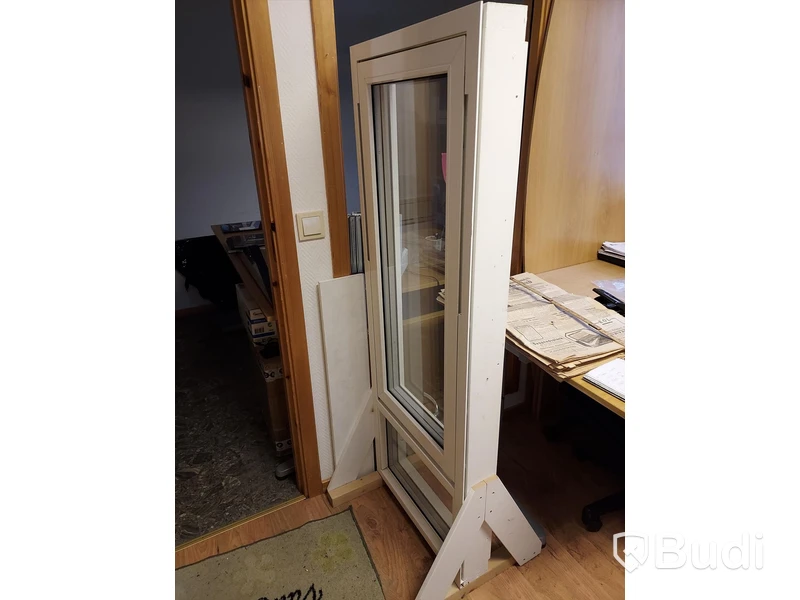 Fönster 60x16 varav övre öppningsbart