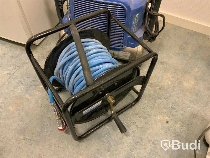 Högtryckskompressor HP920 ScanFast Höhtryck max 25 bar  Lågtryck max 11 bar Funktionstestad. Högtrycksslang på rulle ingår