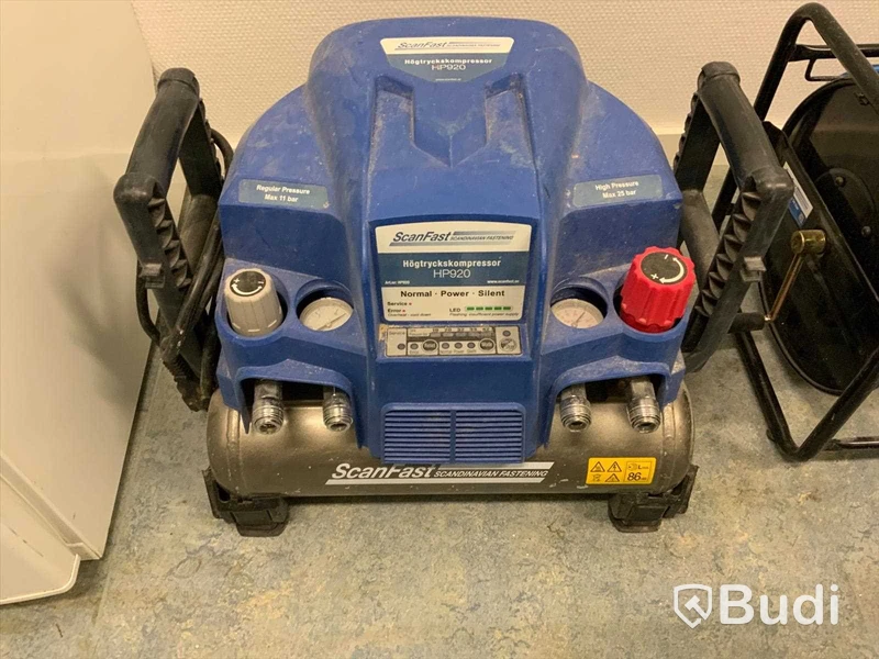 Högtryckskompressor HP920 ScanFast Höhtryck max 25 bar  Lågtryck max 11 bar Funktionstestad. Högtrycksslang på rulle ingår