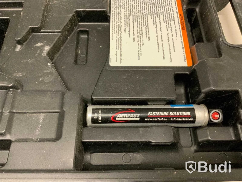 Spikpistol MAX Cordless SuperFramer GS690CH. 2 st batterier Ej funktionstestad.
