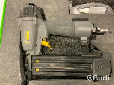 Dyckertpistol Scnneider SNG-SK 50. Tryckluftdriven. Ligger i en ESSVE. Låda