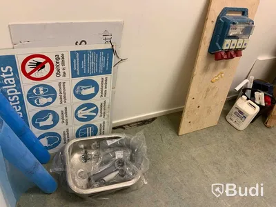 BYGGMATERIAL MONTAGEDETALJER, täckglaset, ventilationsdetaljer Verktyg, taktätning