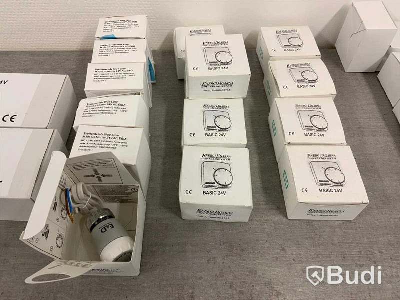 Golvvärme detaljer LK och Energijägarna Styrenheter, ställdon, termostater, transformatorer