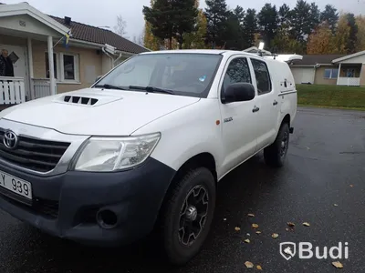 Toyota Hilux PickUp med kåpa | 4x4 | 2012