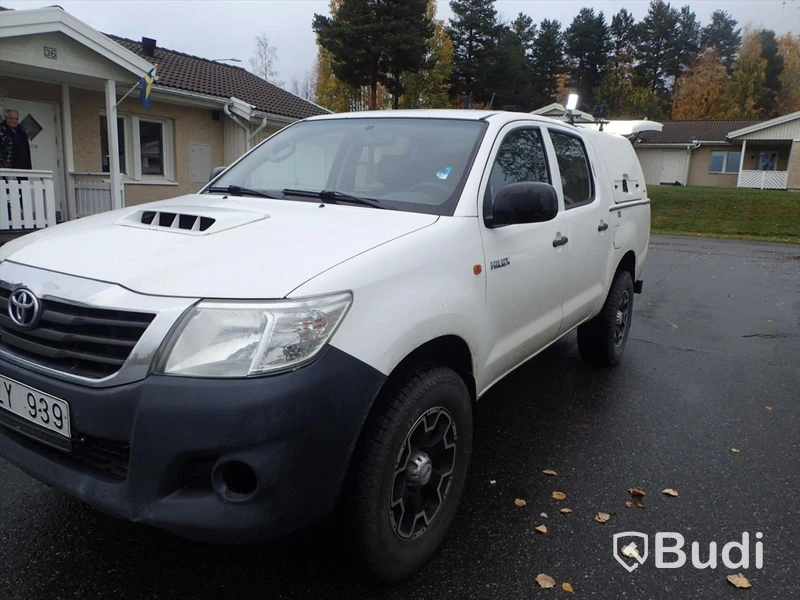Toyota Hilux PickUp med kåpa | 4x4 | 2012