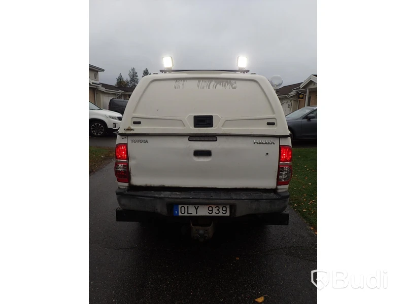 Toyota Hilux PickUp med kåpa | 4x4 | 2012