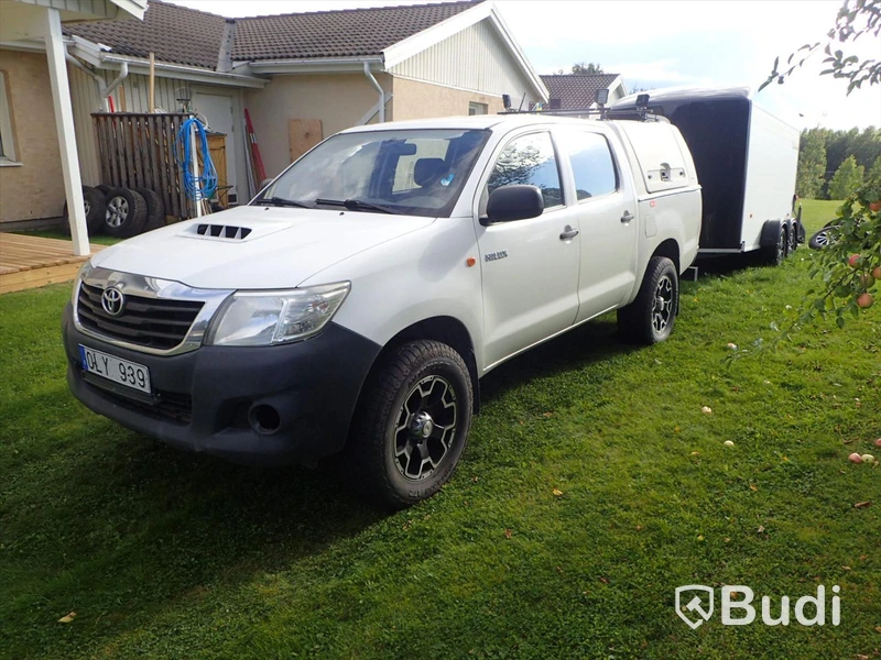 Toyota Hilux PickUp med kåpa | 4x4 | 2012