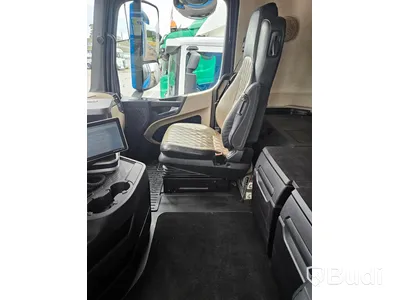 Lastbil MERCEDES-BENZ 963-0-C - 2015 | Öppningsbar sida