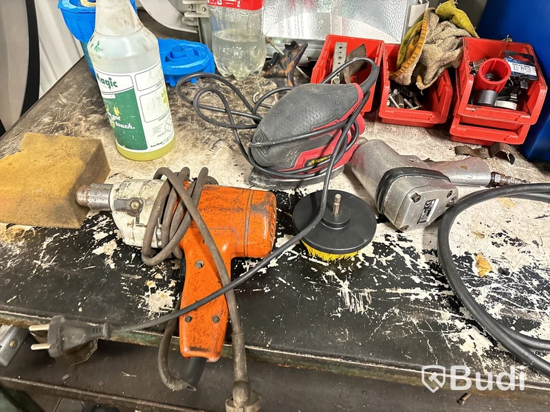 Hydraulisk press, verktyg, maskiner m.m.