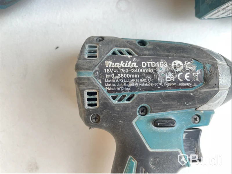 Multiverktyg Makita DTM52Z och Slagskruvdragare Makita DTD153Z