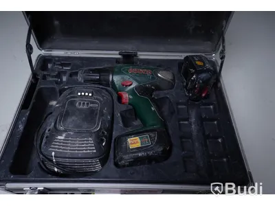 BOSCH skruvdragare med case