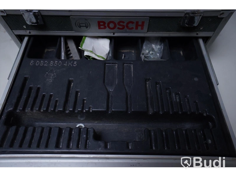 BOSCH skruvdragare med case