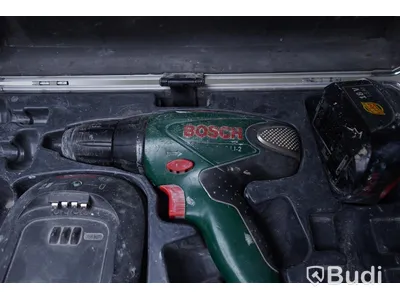 BOSCH skruvdragare med case