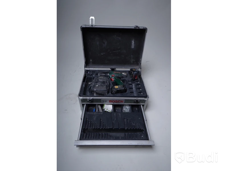 BOSCH skruvdragare med case