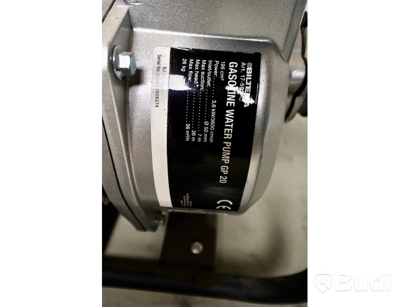 Bensindriven vattenpump
