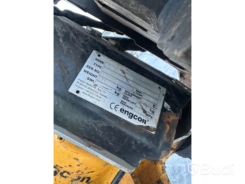 Grävmaskin Wacker Neuson ET-35 med tiltrotator och skopor.