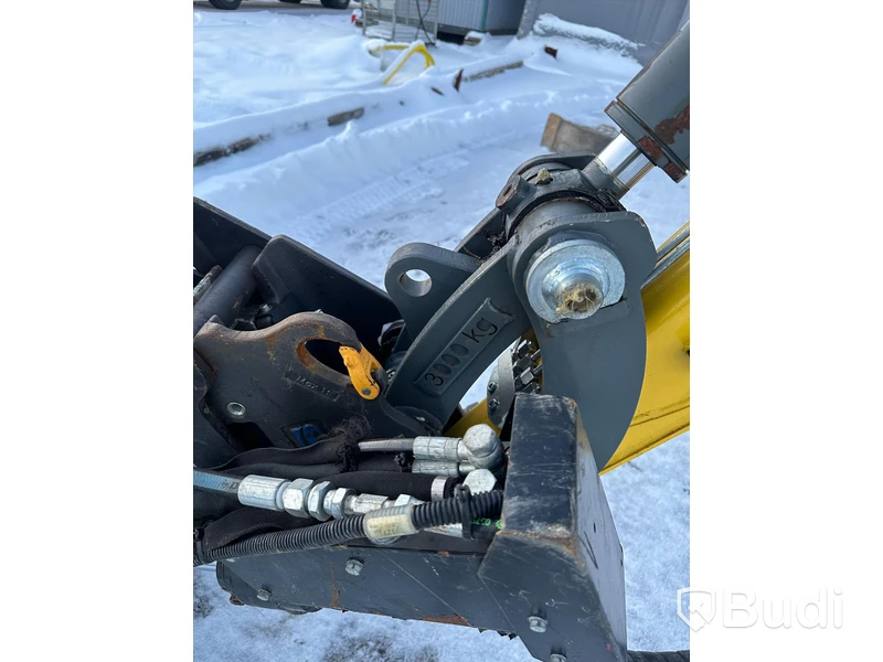 Grävmaskin Wacker Neuson ET-35 med tiltrotator och skopor.