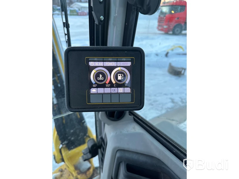 Grävmaskin Wacker Neuson ET-35 med tiltrotator och skopor.
