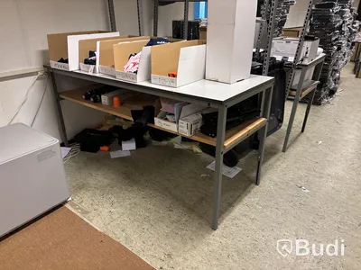 2 st packbord & soptunnor.