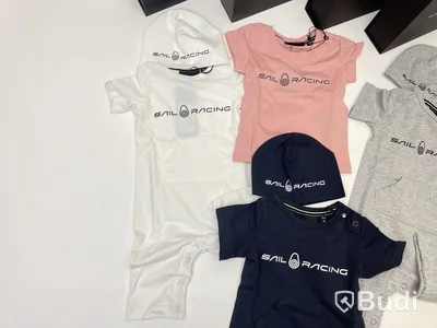 Paket med barnkläder av märket Sail Racing, stl. 0-6 mån