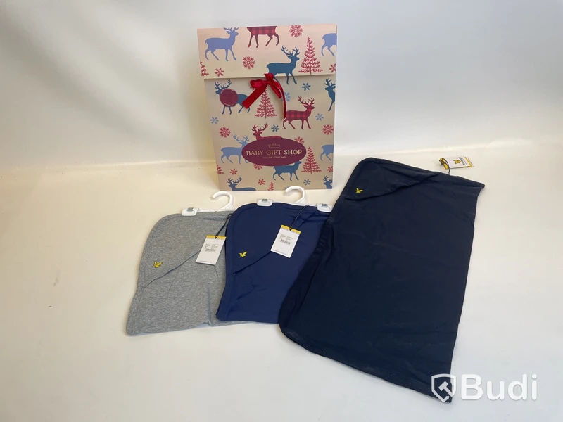 3 st. Filtar med huva Lyle & Scott