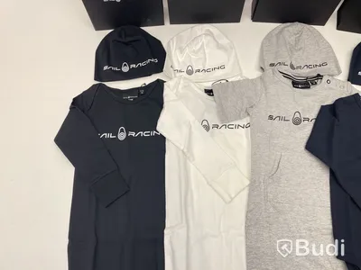 Paket med barnkläder av märket Sail Racing, stl. 12-18 mån