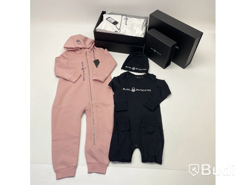 Paket med barnkläder av märket Sail Racing, stl. 18-24 mån