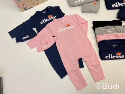Paket med barnkläder av Ellesse, 3-6 mån