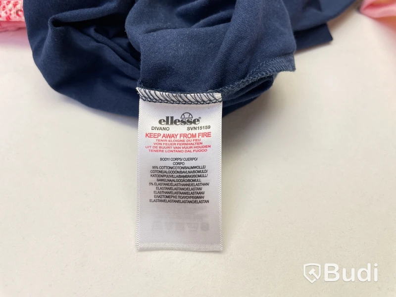 Paket med barnklader av Ellesse, Juicy Couture mm, 0-6 mån