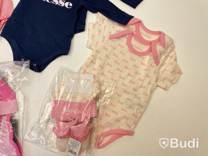 Paket med barnklader av Ellesse, Juicy Couture mm, 0-6 mån