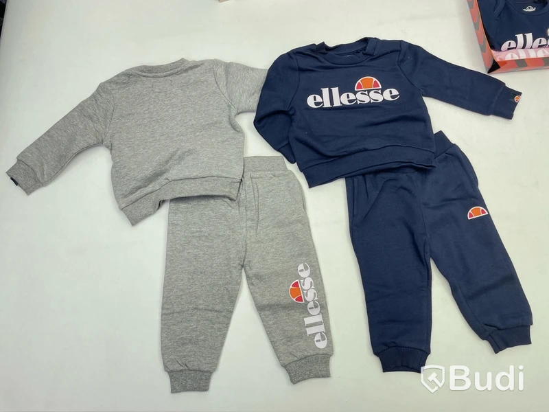 Paket med barnkläder av Ellesse, 6-9 mån