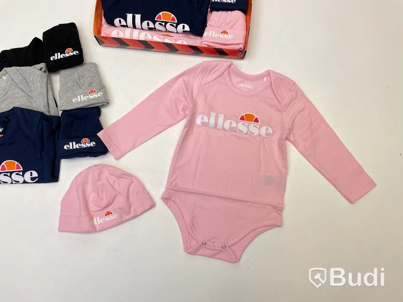 Paket med barnkläder av Ellesse, 6-9 mån