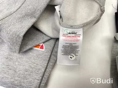 Paket med barnkläder av Ellesse, 9-12 mån