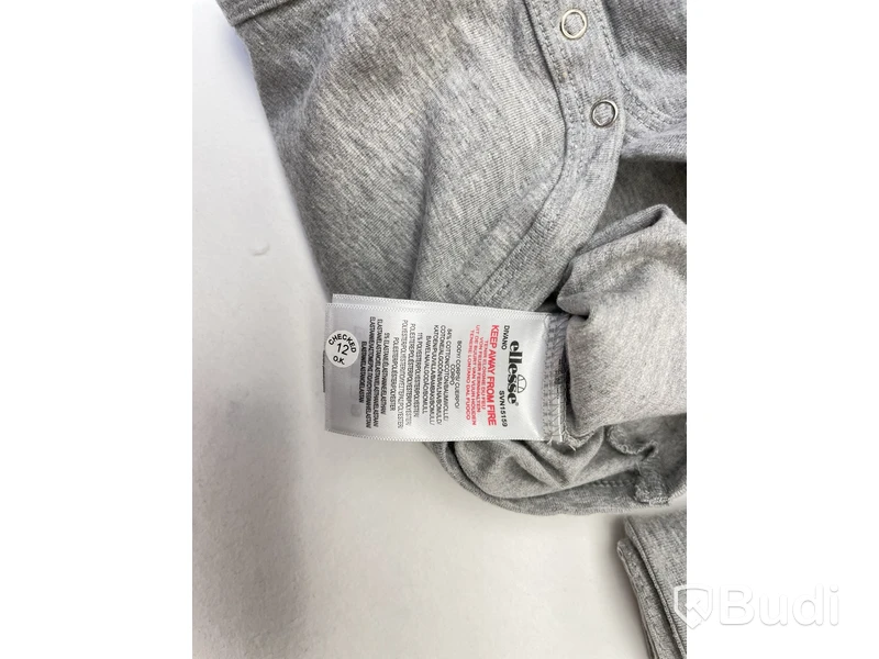 Paket med barnkläder av Ellesse, 9-12 mån