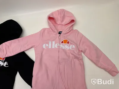 2 st. Onepiece med luva av Ellesse, 3-4 år