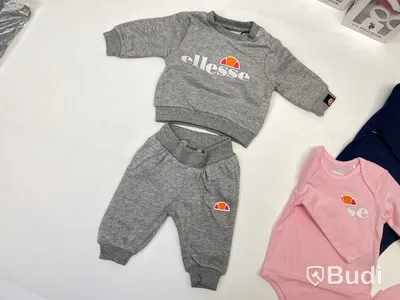 Paket med barnkläder av Ellesse, Polo och Lyle&Scott, 0-3 mån