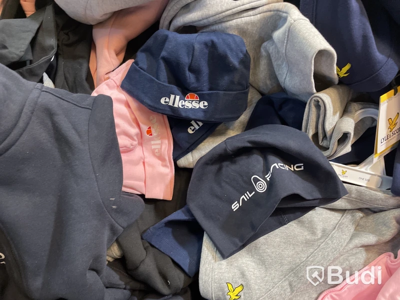 Parti med barnkläder, Converse, Polo, Esselle, Sail Racing, 0-6 år