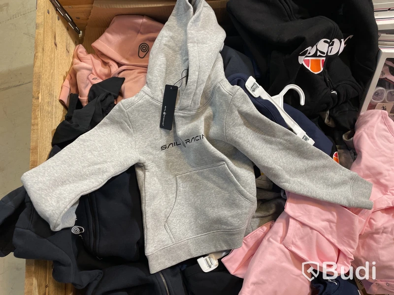 Parti med barnkläder, Converse, Polo, Esselle, Sail Racing, 0-6 år