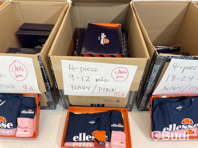 Parti med barnkläder Ellesse, stl. 9-24 mån, olika modeller och färger