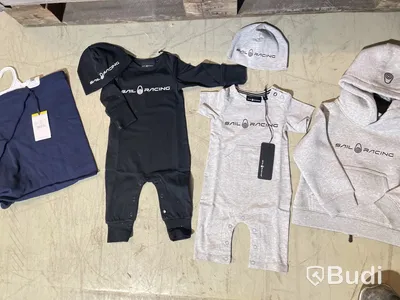 Parti med barnkläder och filtar Sail Racing och Lyle & Scott, stl. 0-6 år, olika modeller