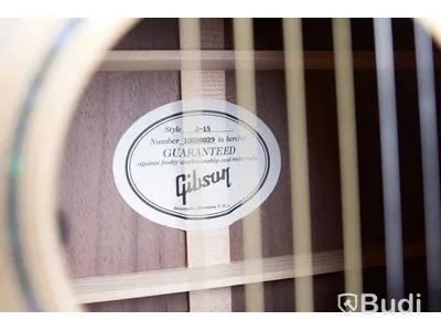 Akustisk Gitarr - Gibson J-15 Antique Natural inkl. hardcase & axelband.