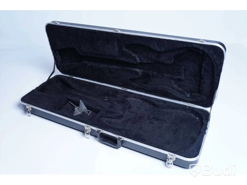 Elgitarr - Chery Stratocaster inkl. hardcase. Begagnad. Funktionstestad.