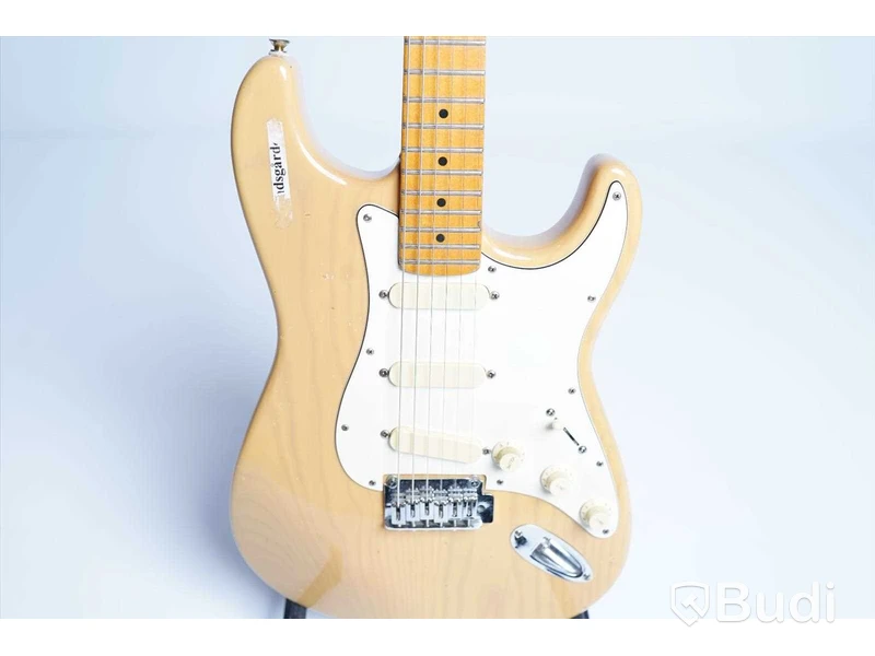 Elgitarr - Chery Stratocaster inkl. hardcase. Begagnad. Funktionstestad.