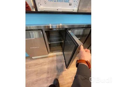 Kylbänk med egen inbyggd kompressor, 135 bred och 64cm hög