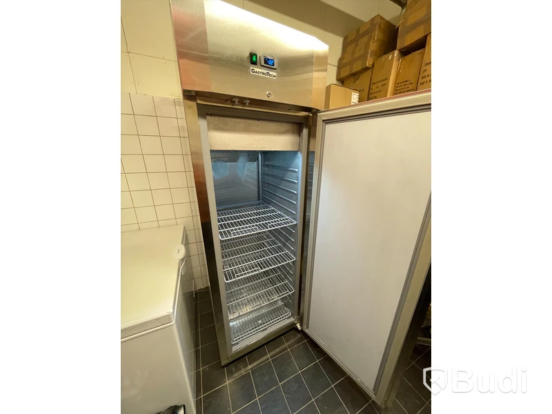 GastroTech Fullhöjdsfrys QN7