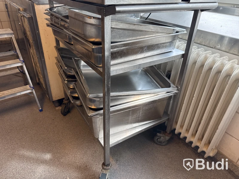 Rostfri vagn med kantiner