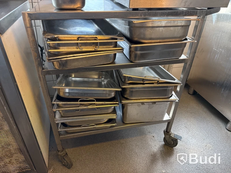 Rostfri vagn med kantiner