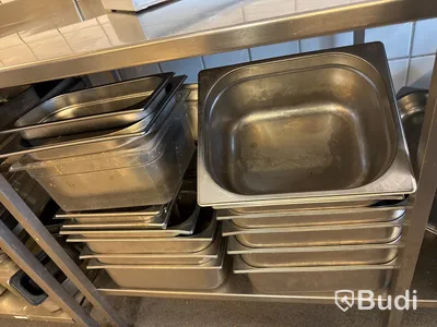 Rostfri bänk med kantiner & tillbehör