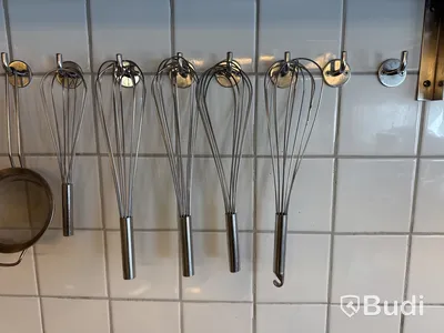 Rostfri bänk med kantiner & tillbehör