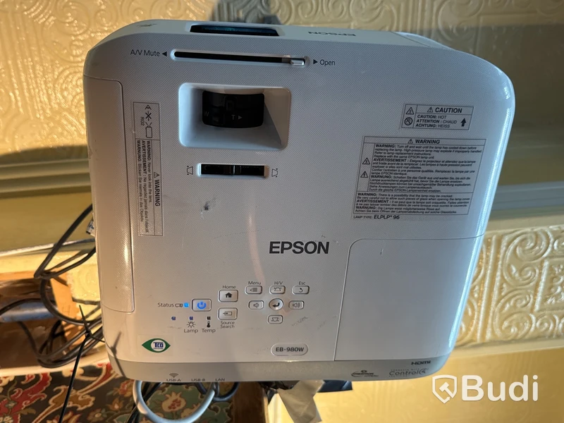 Projektor med duk, Epson